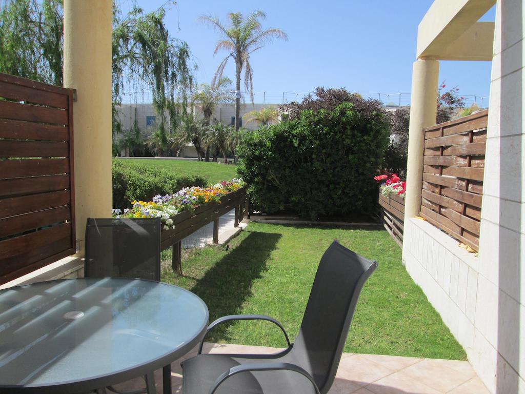 Michelle Suites Herzelia Pituach Room photo