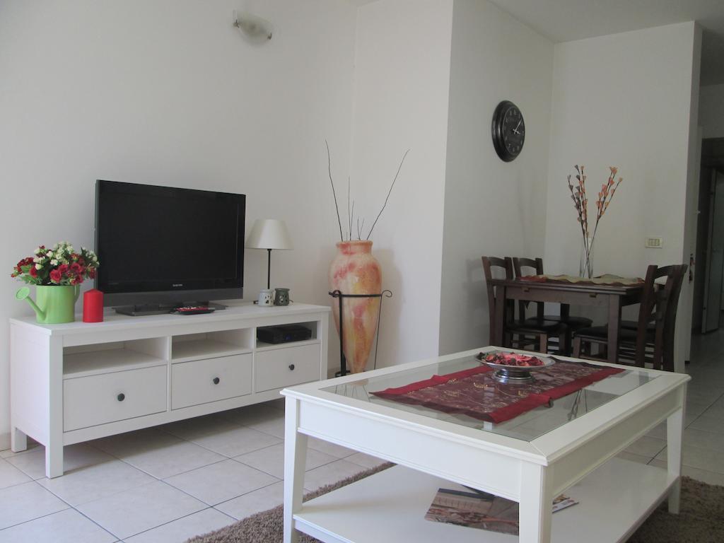 Michelle Suites Herzelia Pituach Room photo